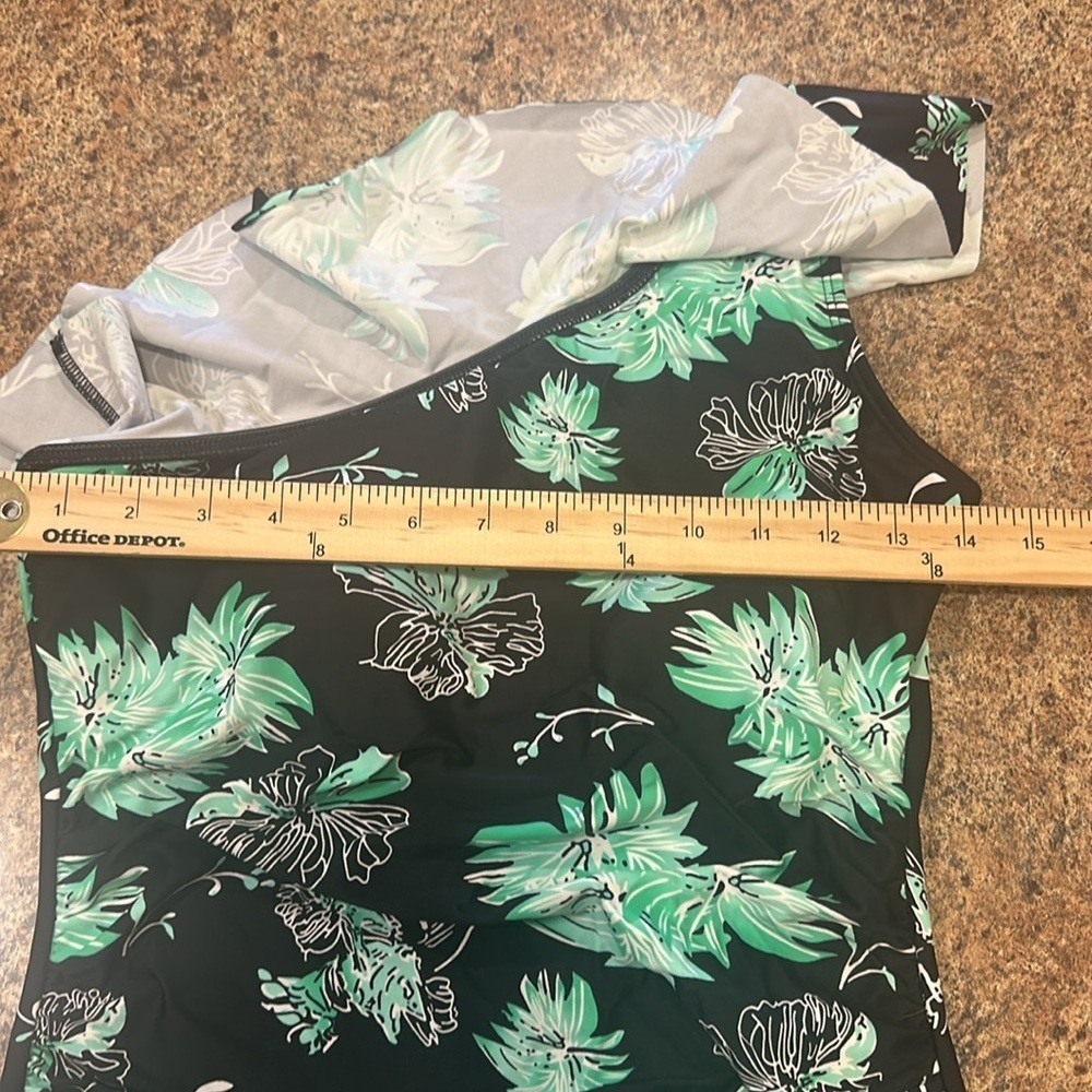 Hilor One Piece Asymmetric One Shoulder Bathing Suit Black/Green Womens Size 10 - Picture 13 of 15